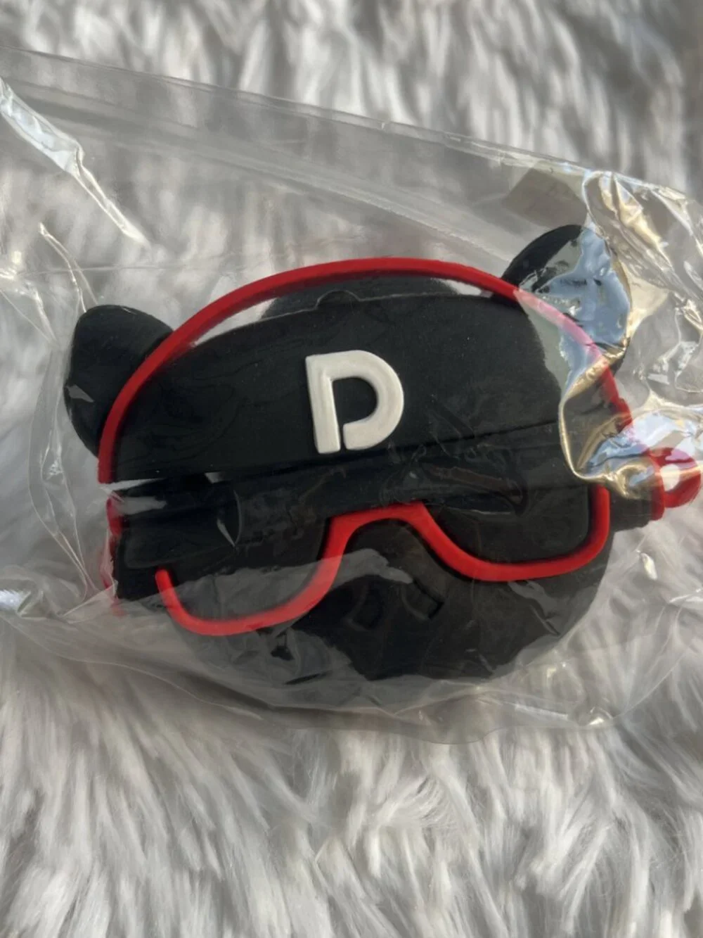 Bulldog Blak and Red Apple Aitpod Pro/Pro 2 Case